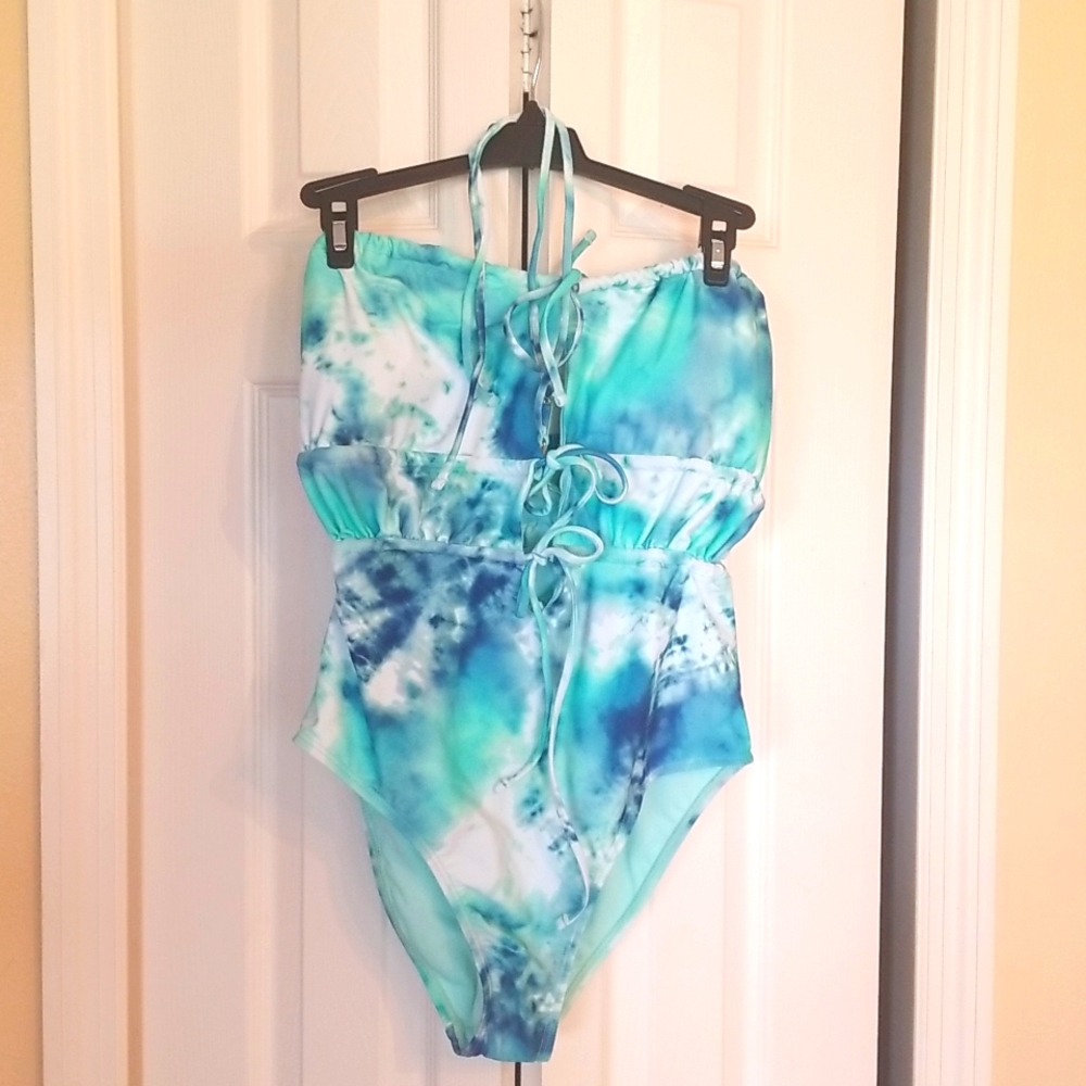 Decree Full piece bathing suit